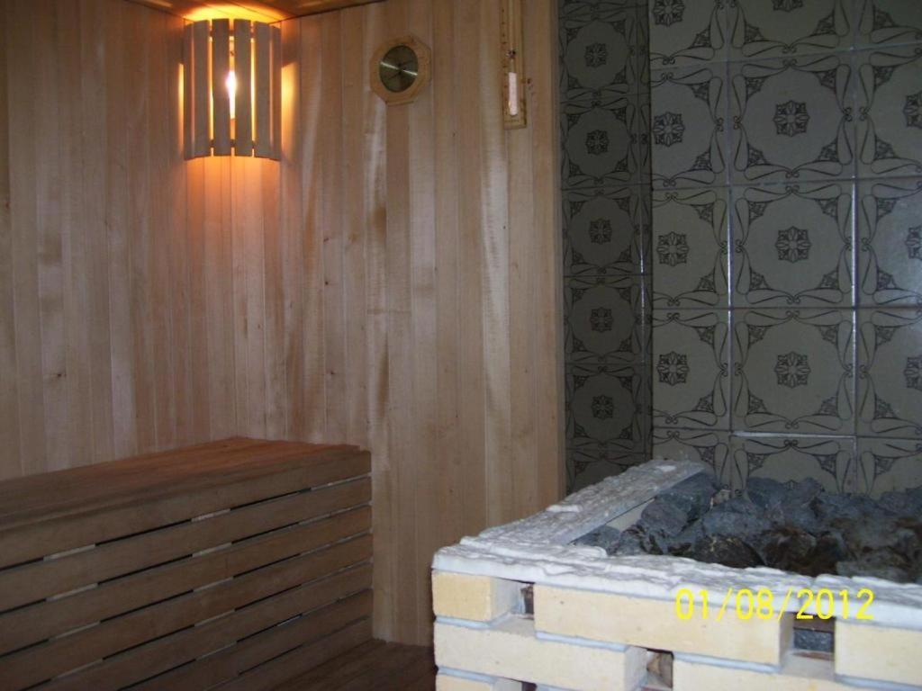 Pirtis Prie Neries Jonava Hotel ภายนอก รูปภาพ